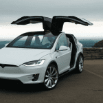 特斯拉鸥翼门Model X