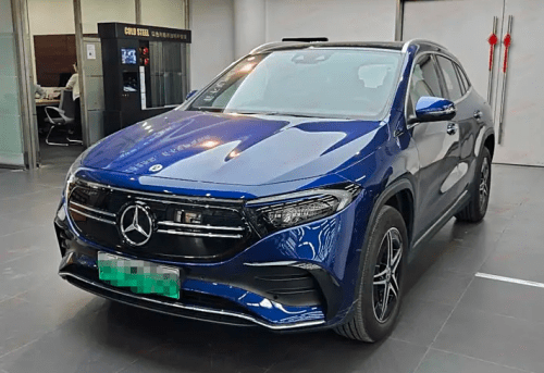 奔驰EQA 2022款 EQA 300 4MATIC 首发特别版