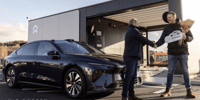 蔚来汽车在瑞典的首个换电站投入运营