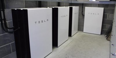 特斯拉Powerwall家用储能电池组