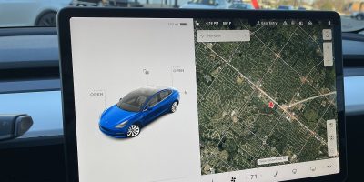 特斯拉Model 3中控大屏FSD界面